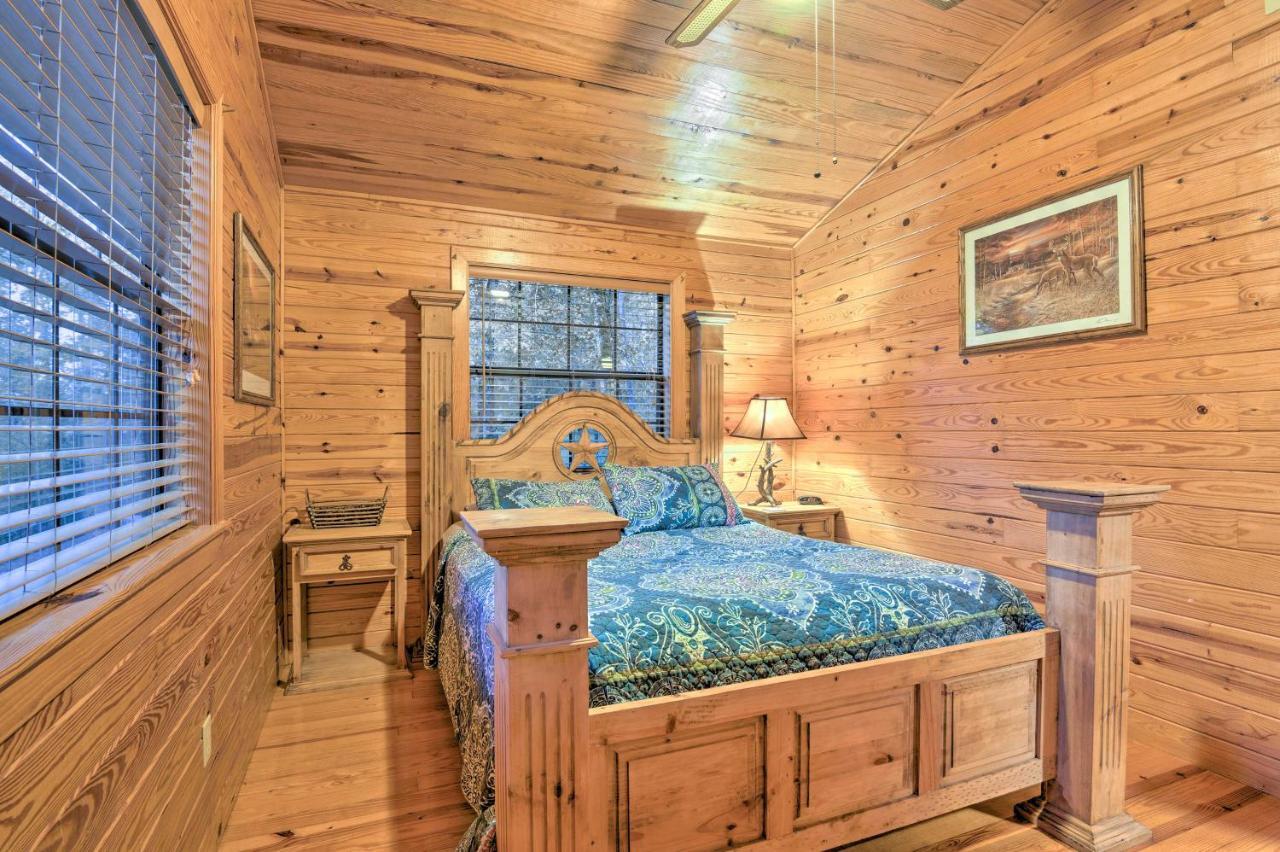 Hochatown Hideaway With Hot Tub, Grill And Fire Pit! Villa Stephens Gap Exterior foto