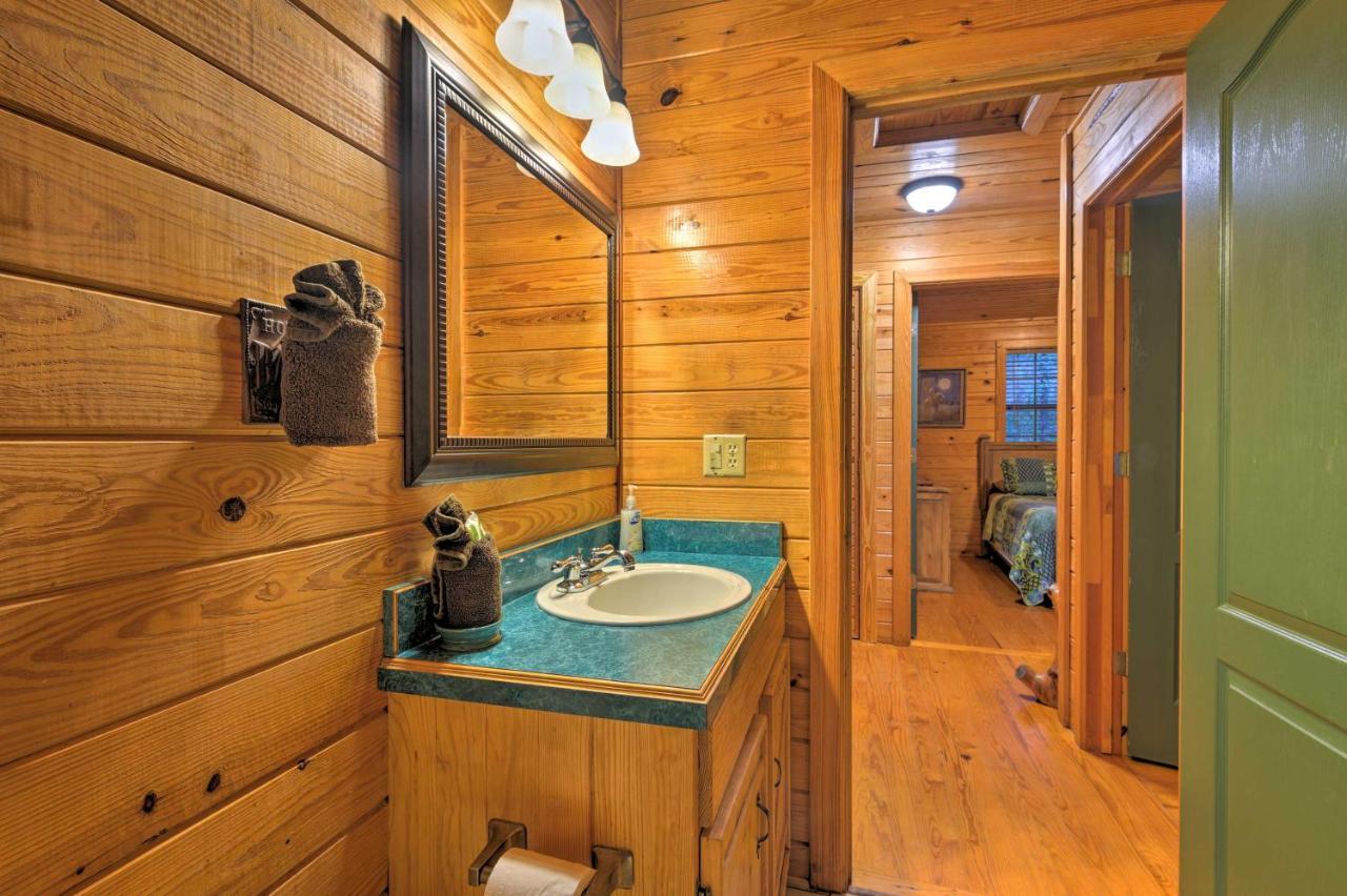 Hochatown Hideaway With Hot Tub, Grill And Fire Pit! Villa Stephens Gap Exterior foto